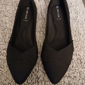 Women's slip on shoes